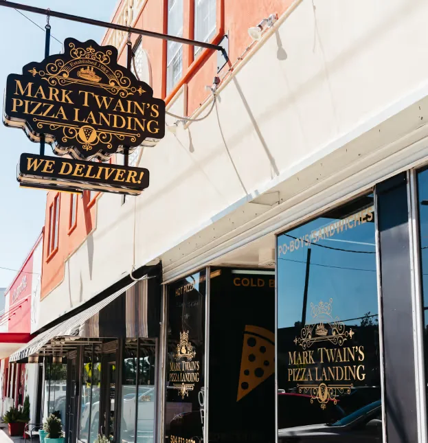 Mark Twain's Pizza Landing, business photo 3